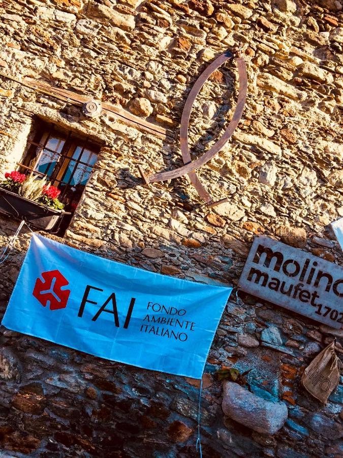 Villa La Volta - Molino Maufet Mühle - Patio on the garden Colico Exterior foto